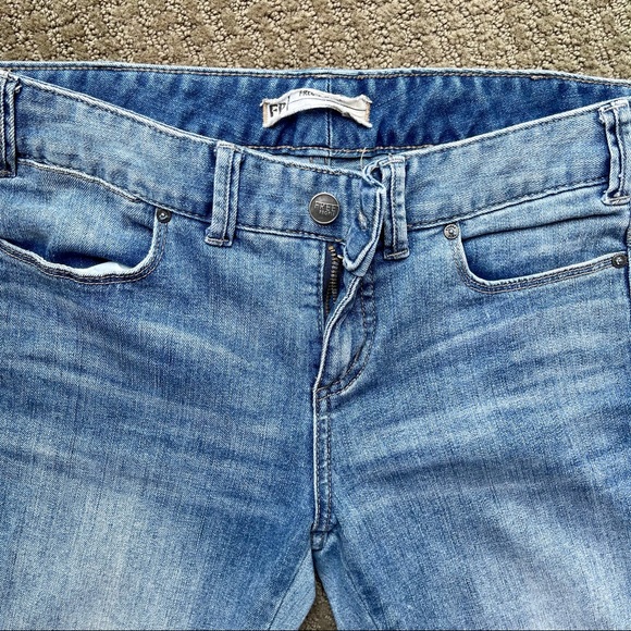 🎉HOST PICK🎉 Free People light wash ankle cut denim jeans - Picture 6 of 10